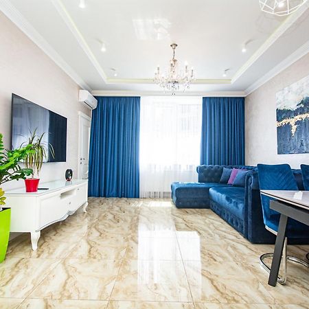 Luxury For Business & Pleasure Royal 3 Kyiv Exterior foto
