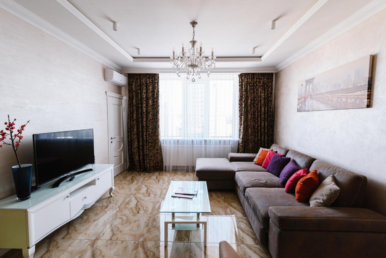 Luxury For Business & Pleasure Royal 3 Kyiv Exterior foto